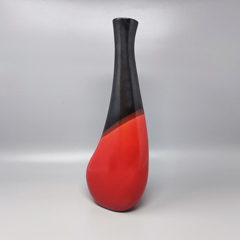 Allemand Superbe vase rouge des années 1970 par Marei Ceramic. Fabriqué en Allemagne en vente