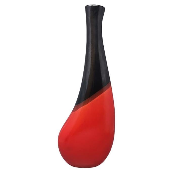Superbe vase rouge des années 1970 par Marei Ceramic. Fabriqué en Allemagne en vente