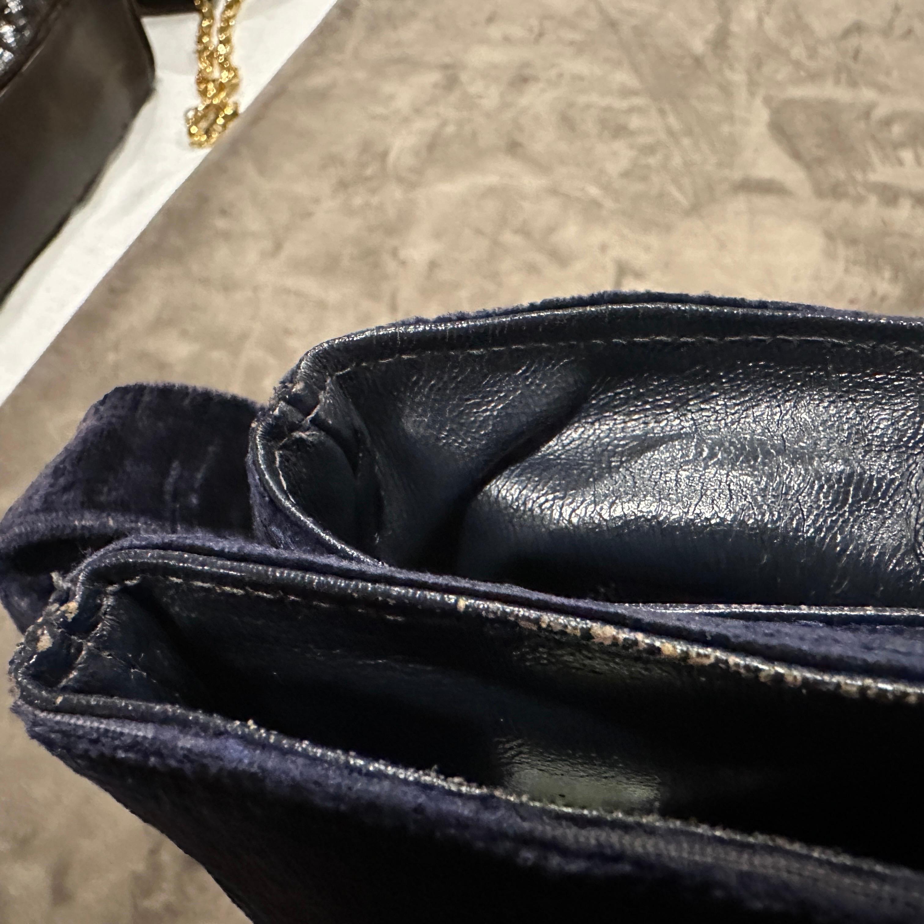 1970 - Magnifique sac à bandoulière italien en velours et laiton bleu et turquoise en vente 7