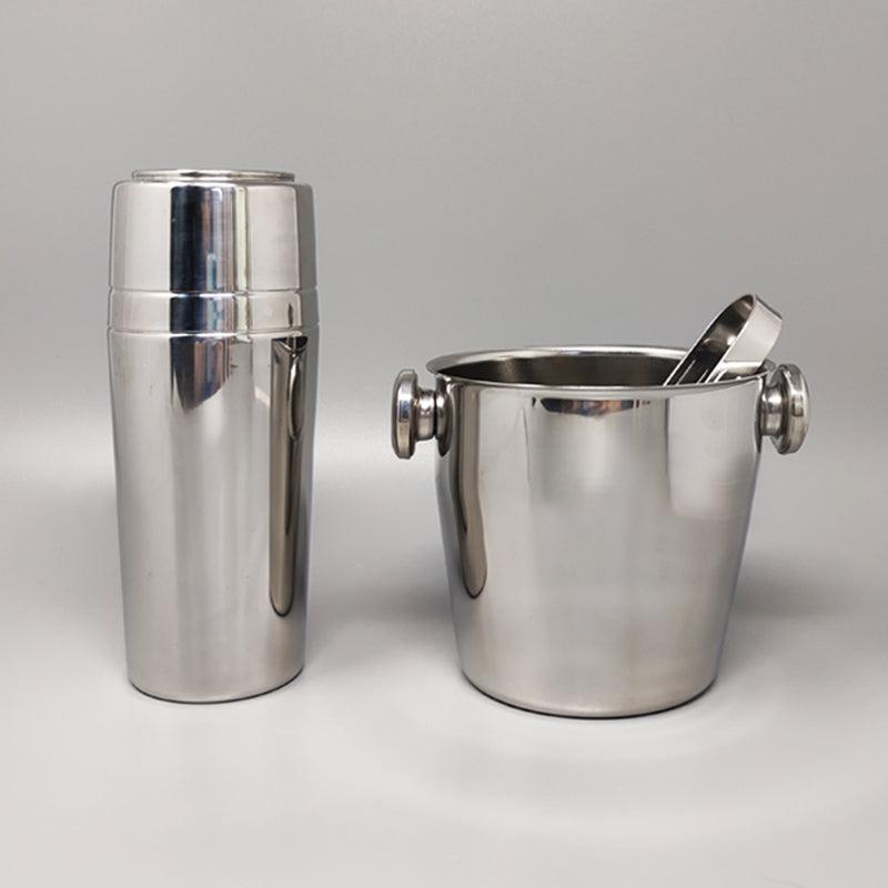 1970s Gorgeous cocktail shaker with ice bucket in stainless steel by Mepra. Made in Italy.
The items are in excellent condition and they are signed at the bottom.
_Cocktail Shaker diameter 2,75
