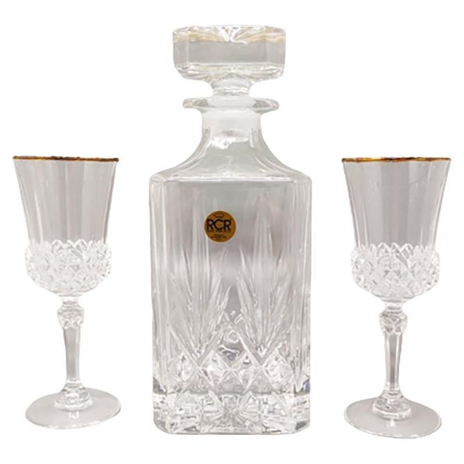 Magnifique carafe en cristal des années 1970 avec 2 verres en cristal de RCR. Fabriqué en Italie en vente