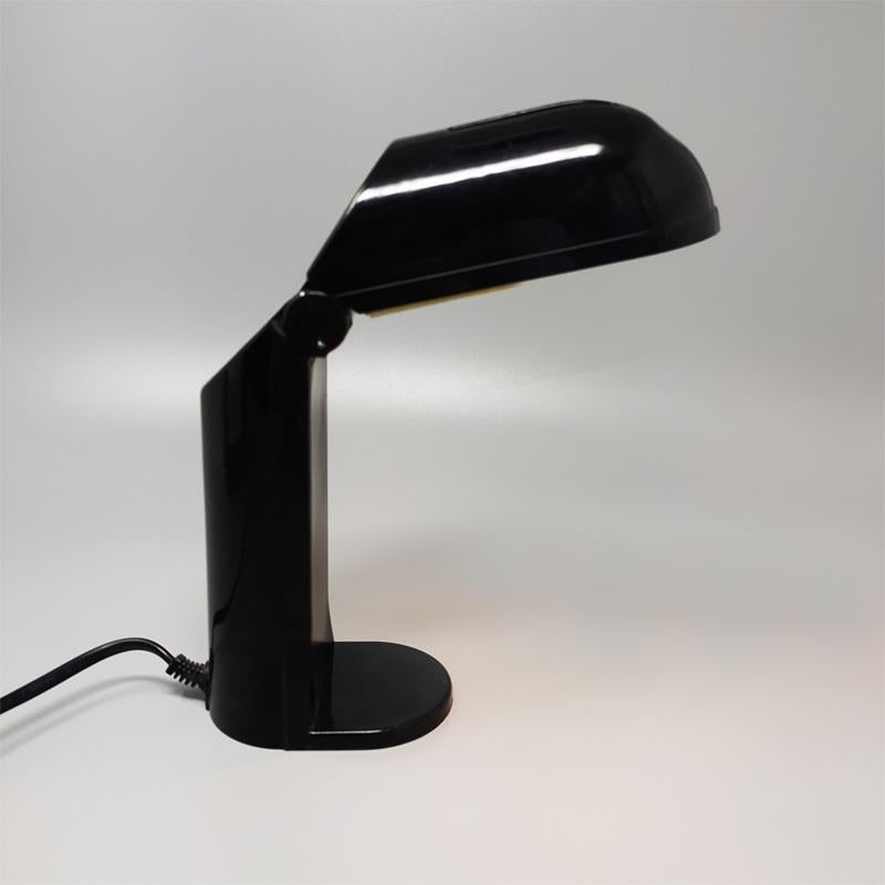 1970s Gorgeous Modular Manon Table Lamp by Yamada Shomei
The lamp works perfectly and it's in excellent condition.
Dimension
2,55 x 3,54 x 6,29 H inches
cm 6,5 x 9 x 16 H cm