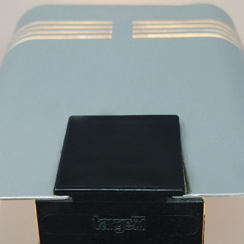 Preciosa lámpara de mesa original de los años 70 de Targetti, Made in Italy en venta 3