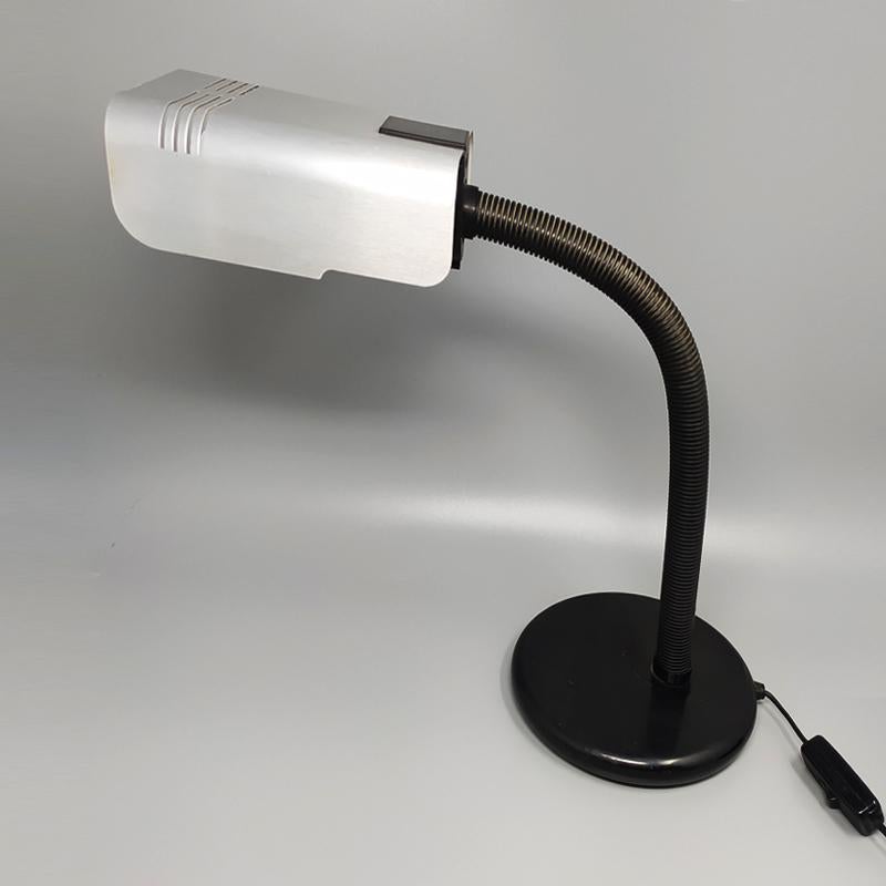 Mid-Century Modern Superbe lampe de bureau d'origine des années 1970 par Targetti, fabriquée en Italie en vente