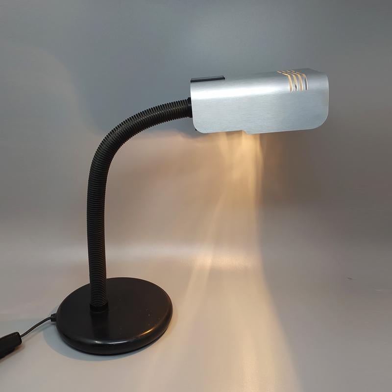 italien Superbe lampe de bureau d'origine des années 1970 par Targetti, fabriquée en Italie en vente