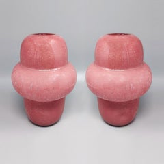 Superbe paire de vases roses en verre de Murano à bulles des années 1970 par Dogi. Fabriqué en Italie