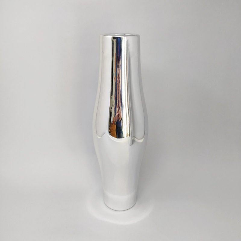 Wunderschönes Paar Vasen aus Keramik aus den 1970er Jahren. Hergestellt in Italien (Space Age) im Angebot