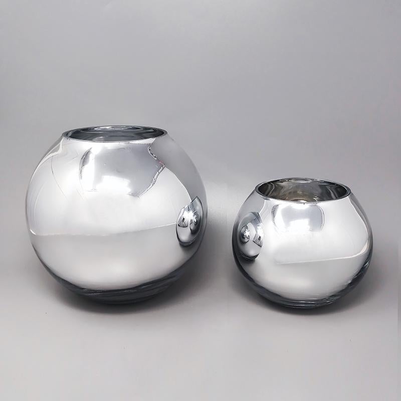 1970s Gorgeous Pair of Vases in mirror glass by Emilio Pucci, Made in Italy. These vases are  in excellent condition. Made in Italy
diameter 7,48