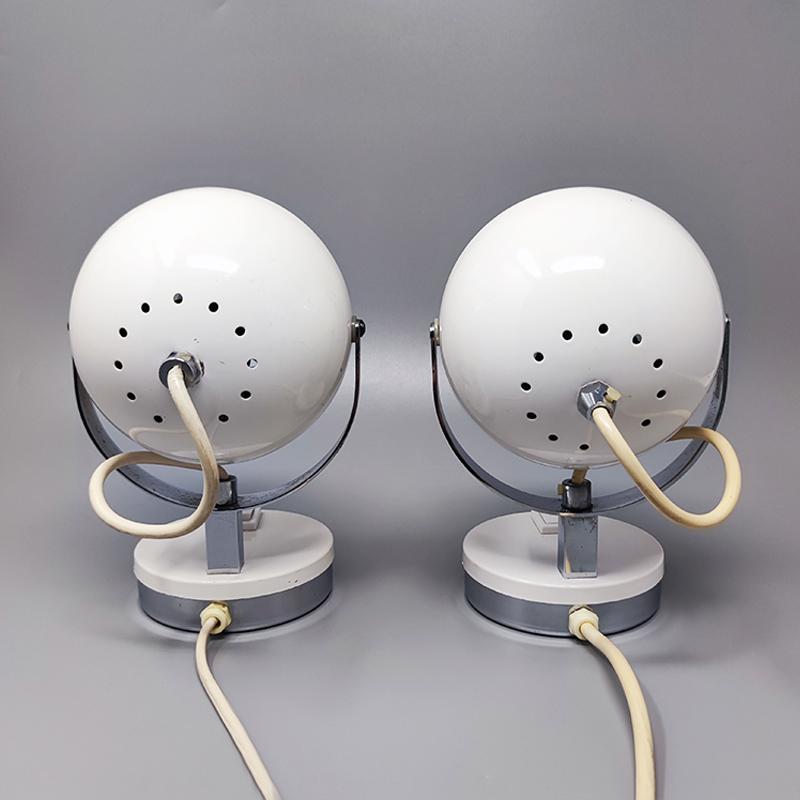 Late 20th Century 1970s Gorgeous Pair of White Eyeball Table Lamps by Veneta Lumi, Made in Italy For Sale
