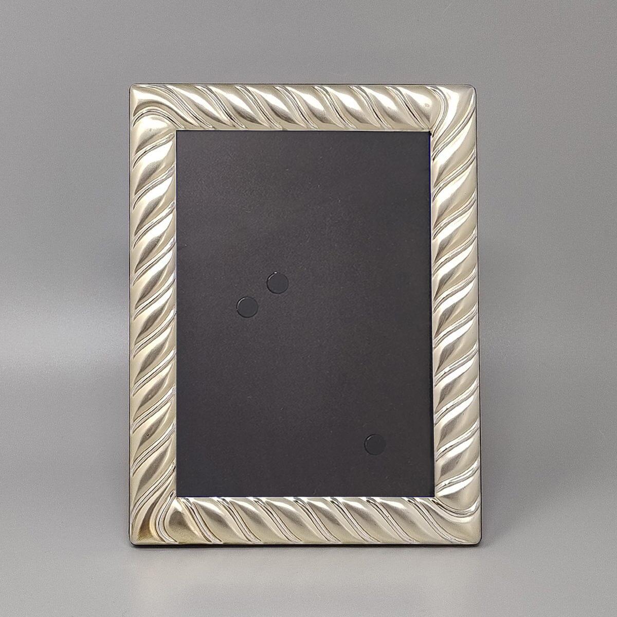 italien Cadre photo magnifique des années 1970 en plaqué argent. Fabriqué en Italie en vente