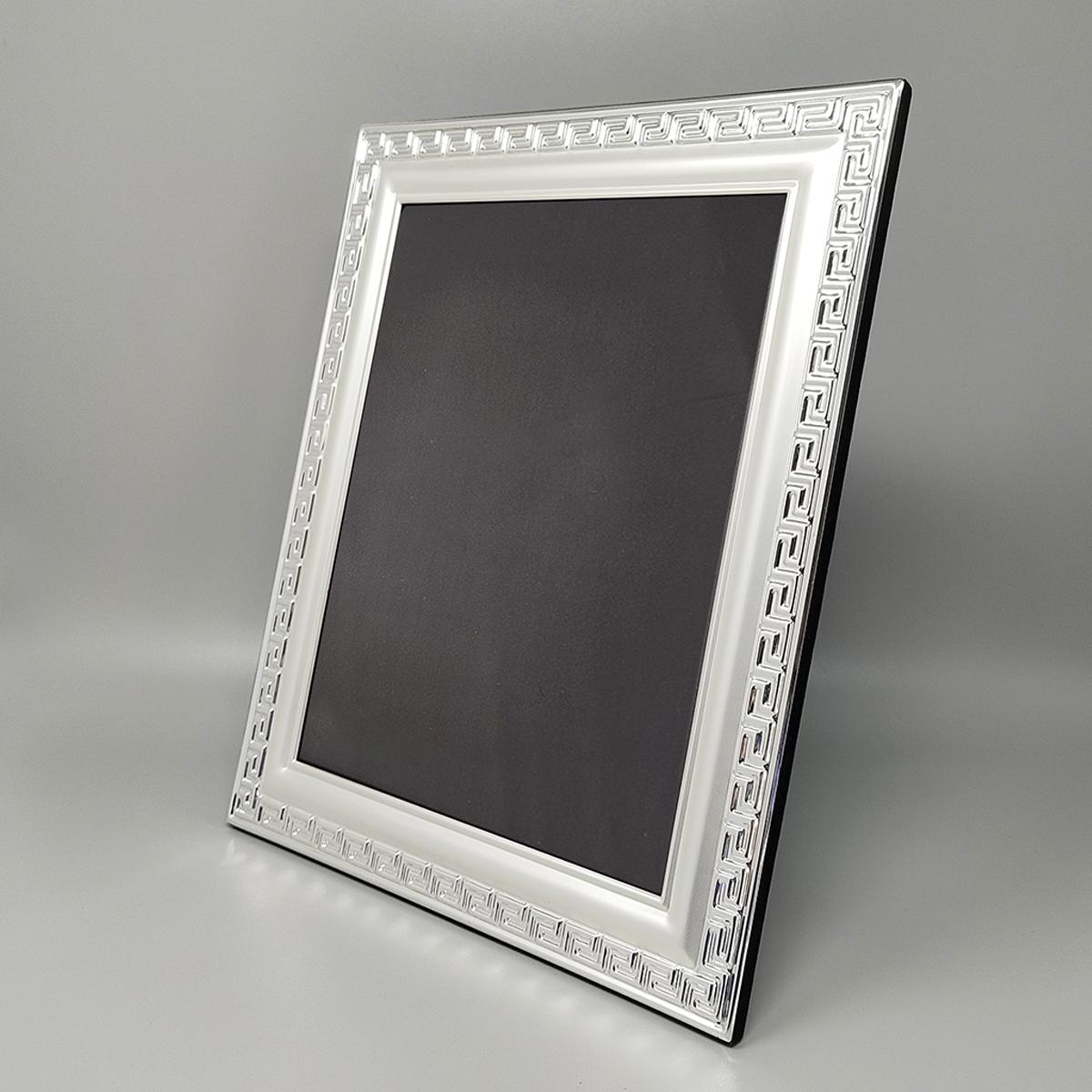 Mid-Century Modern Magnifique cadre photo des années 1970, plaqué argent avec verre. Fabriqué en Italie en vente