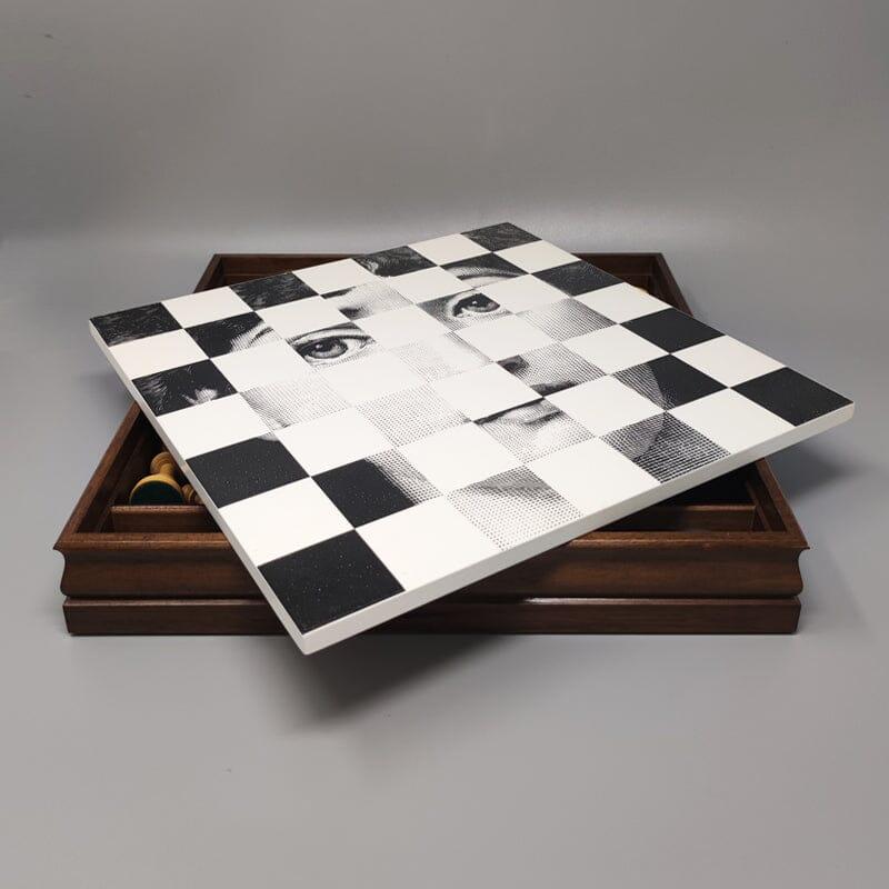 1970s Gorgeous Piero Fornasetti Chess Board - Game Set Box. Made in Italy In Excellent Condition For Sale In Milano, IT