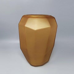 Magnifique vase polyédrique de Dogi en verre de Murano des années 1970. Fabriqué en Italie