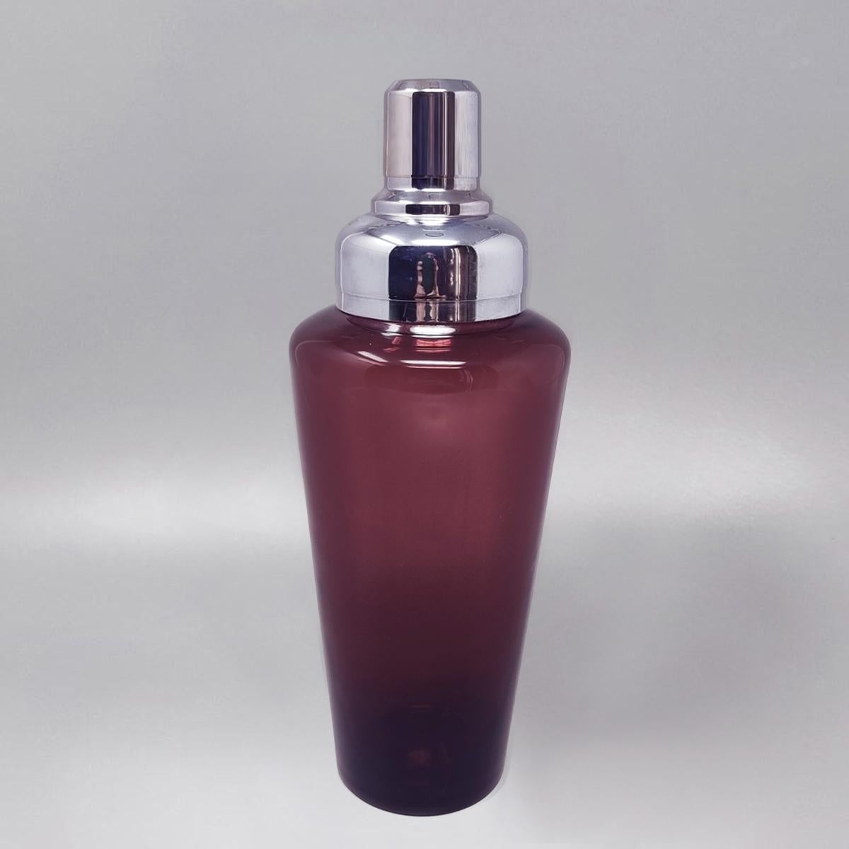 1970s Gorgeous purple cocktail shaker in Murano Glass. Made In Italy. It's in excellent condition. Made in Italy
diameter 3,14 x 9,84 H inches
diameter 8 cm x cm 25 H