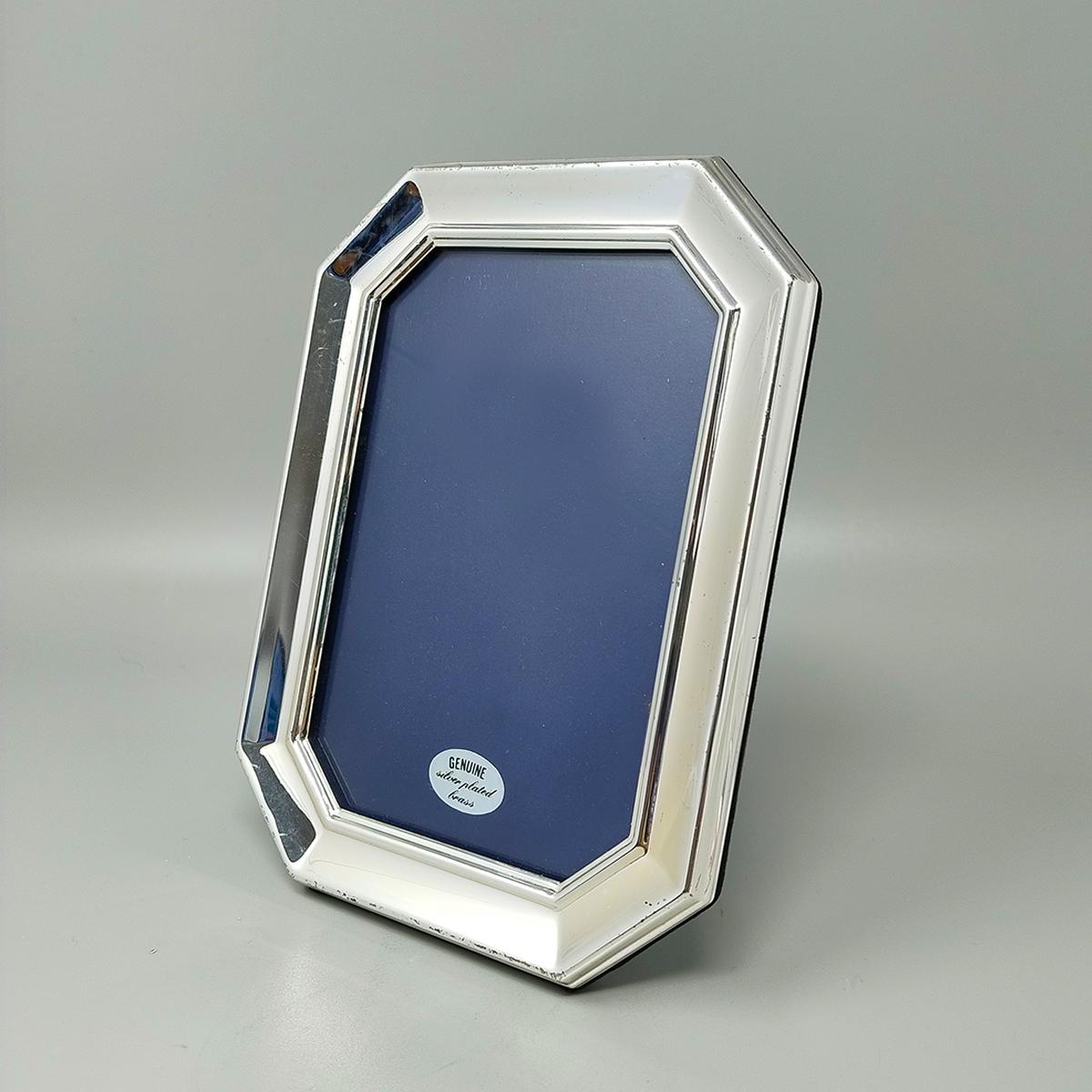 Mid-Century Modern 1970s Gorgeous Silver Plated Photo Frame. Made in Italy
