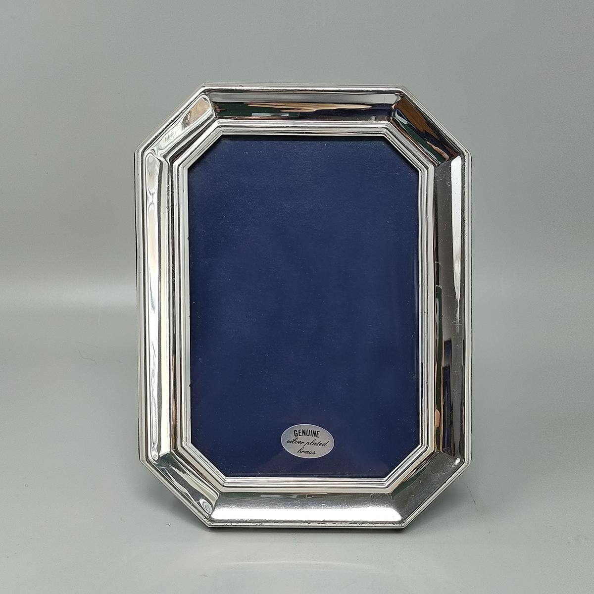 Italian 1970s Gorgeous Silver Plated Photo Frame. Made in Italy