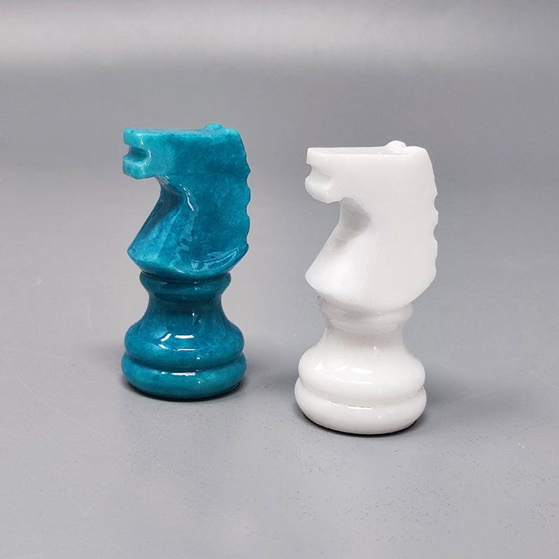 1970s Gorgeous Turquoise and White Chess Set in Volterra Alabaster Handmade Made For Sale 4