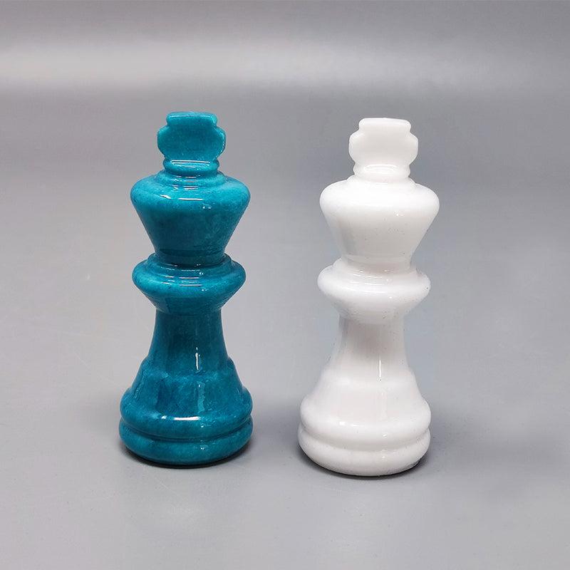 1970s Gorgeous Turquoise and White Chess Set in Volterra Alabaster Handmade Made For Sale 1