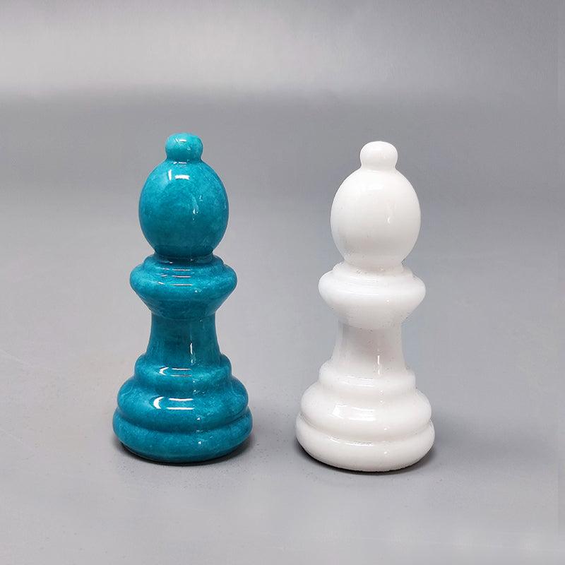 1970s Gorgeous Turquoise and White Chess Set in Volterra Alabaster Handmade Made For Sale 3