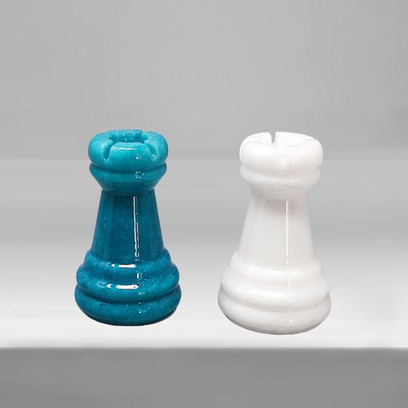 1970s Gorgeous Turquoise and White Chess Set in Volterra Alabaster Handmade Made For Sale 5