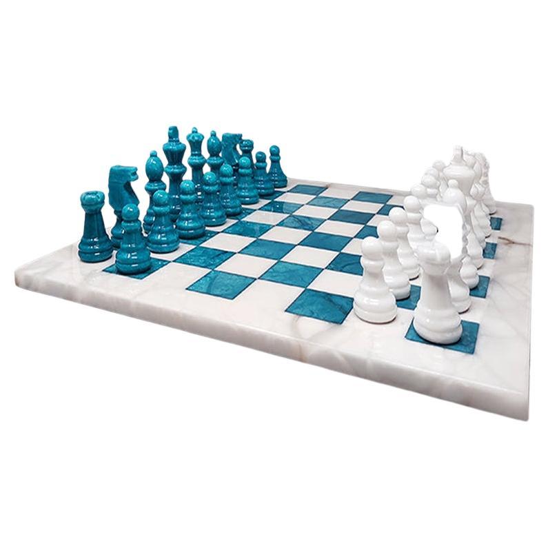 Precioso juego de ajedrez turquesa y blanco de alabastro de Volterra de los años 70 hecho a mano