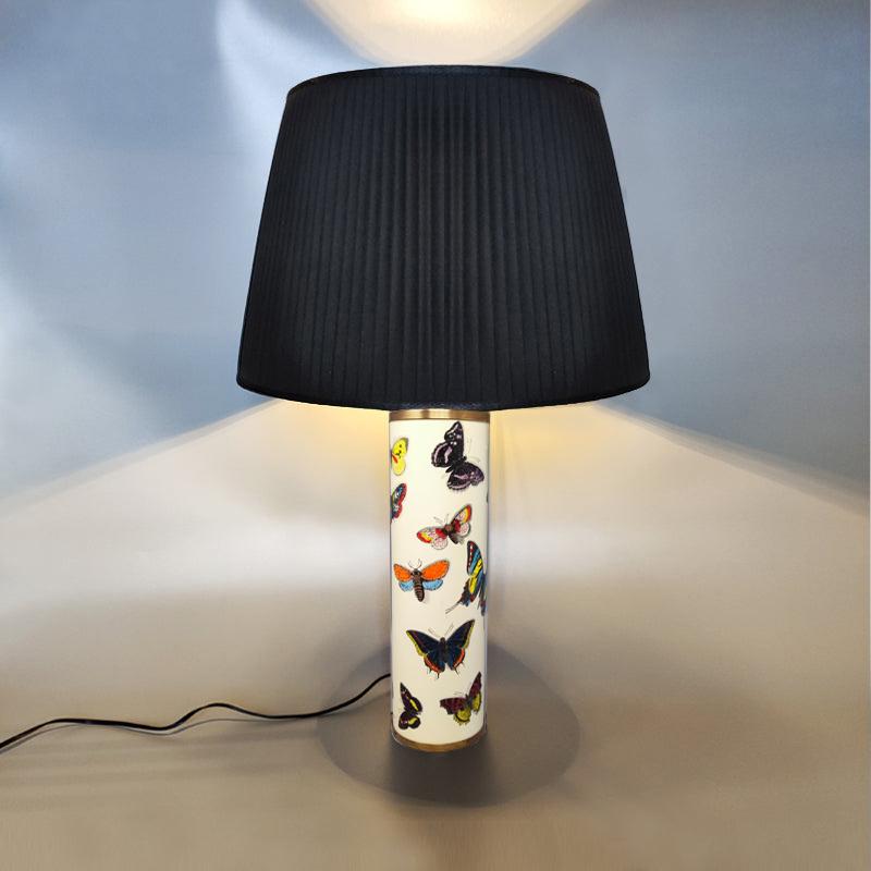Wunderschöne, einzigartige Piero Fornasetti-Tischlampe, 1970er Jahre. Hergestellt in Italien im Zustand „Hervorragend“ im Angebot in Milano, IT