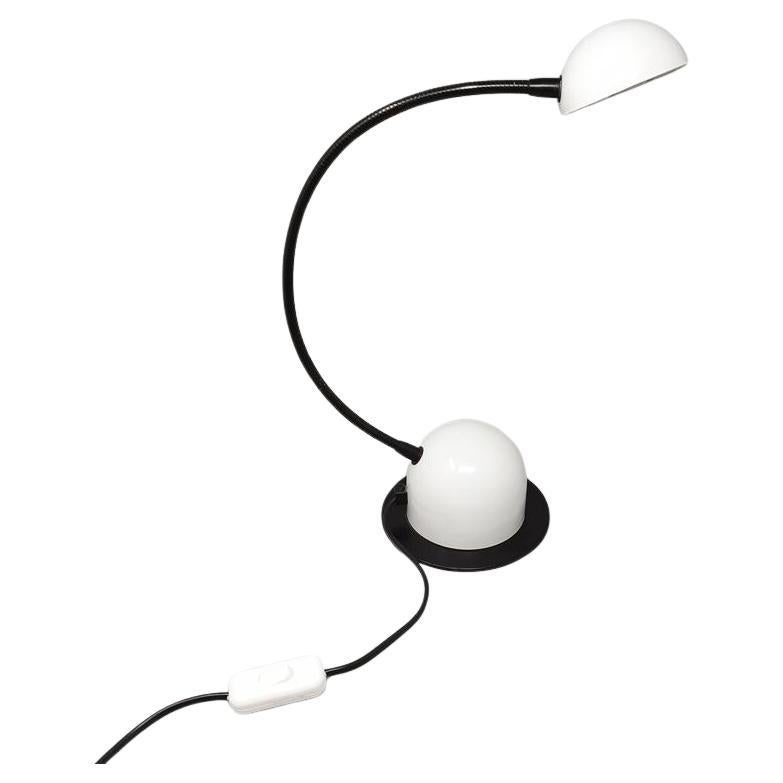 1970s Gorgeous White Table Lamp by Veneta Lumi, Made in Italy For Sale