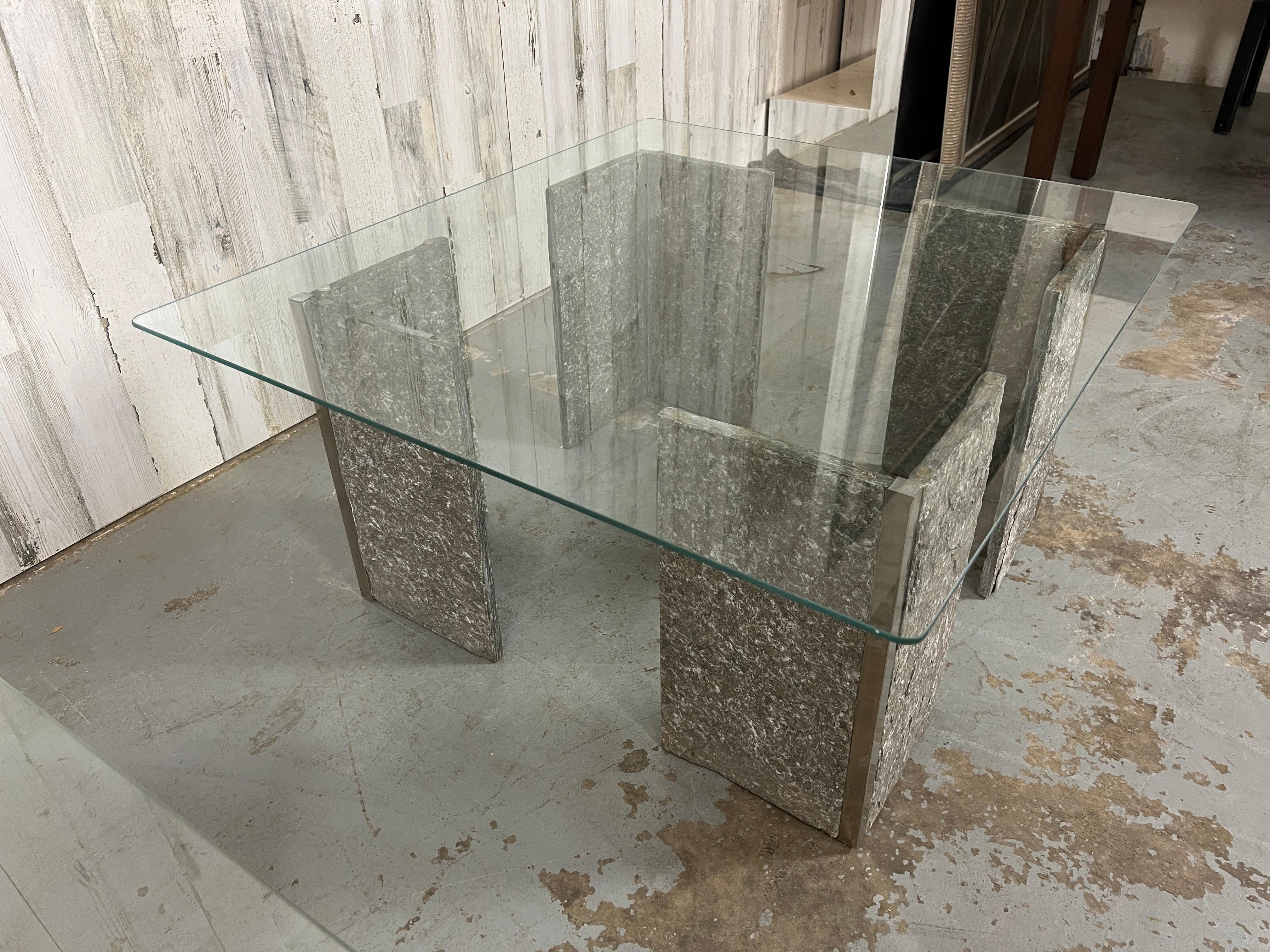Tables d'extrémité granit et chrome des années 1970 en vente 5