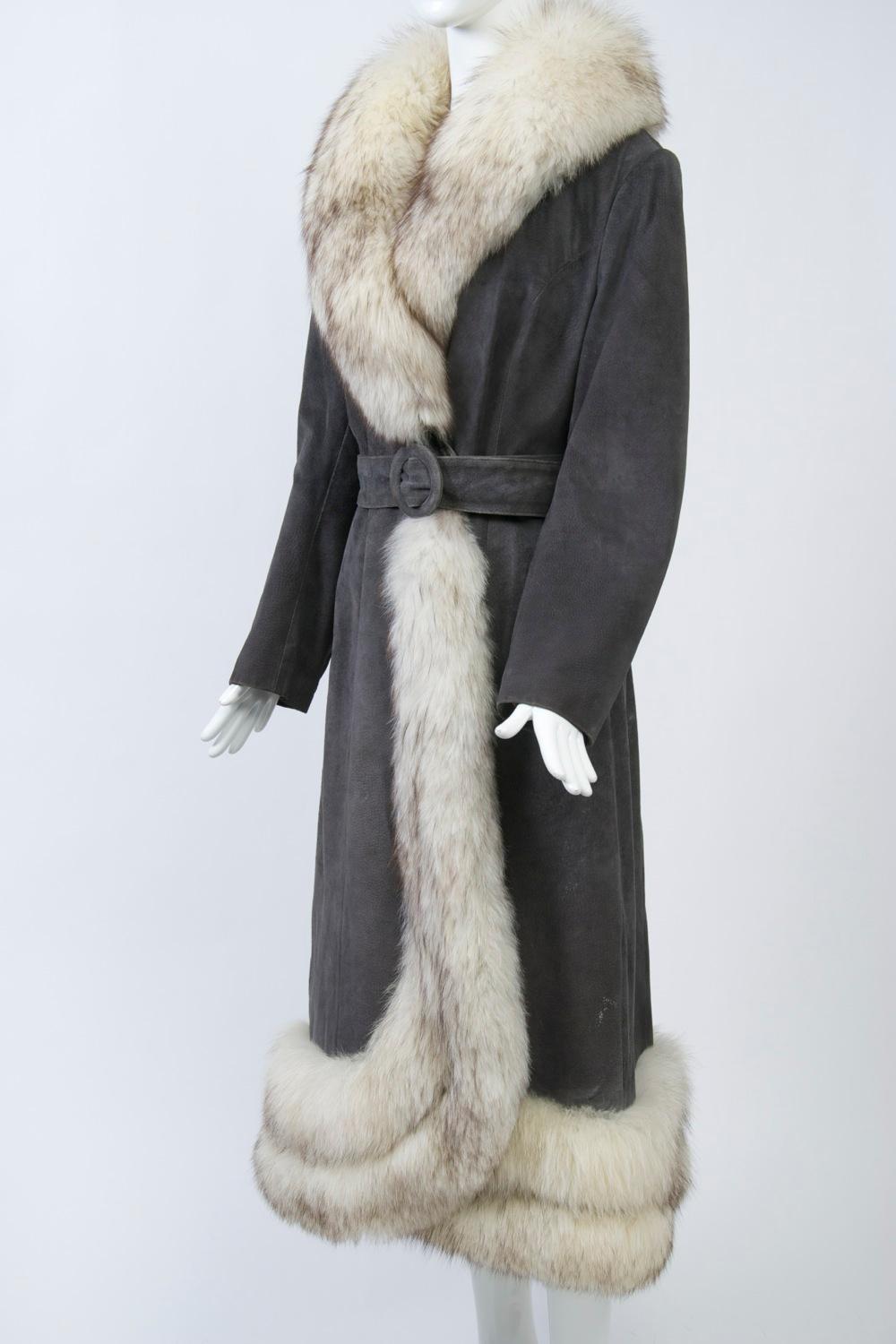 Manteau en daim gris des années 1970 avec bordure en renard en vente 4