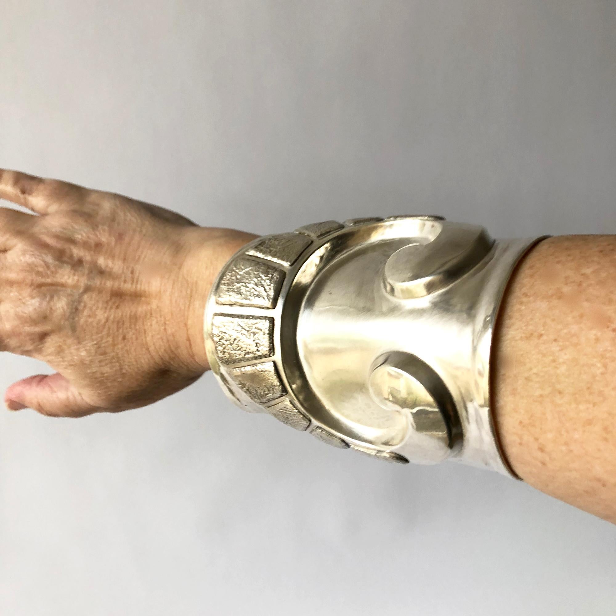 1970s Graziella Laffi Peruvian Modernist Sterling Silver Repousse Cuff Bracelet 1