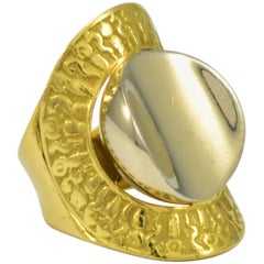 1970s Greek Style 18 Karat Yellow and White Gold Disc Ring
