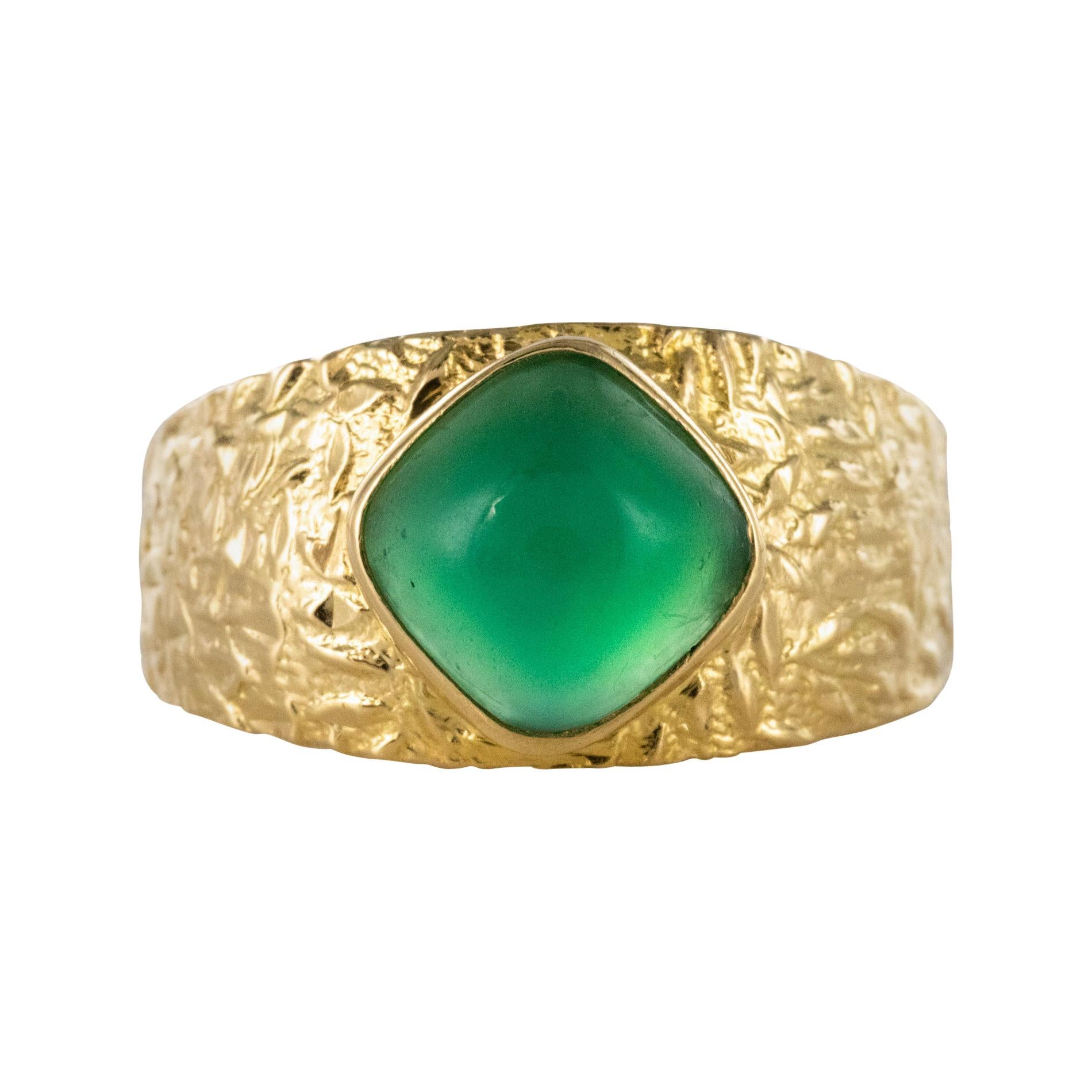1970s Green Agate 18 Karat Yellow Gold Bangle Ring