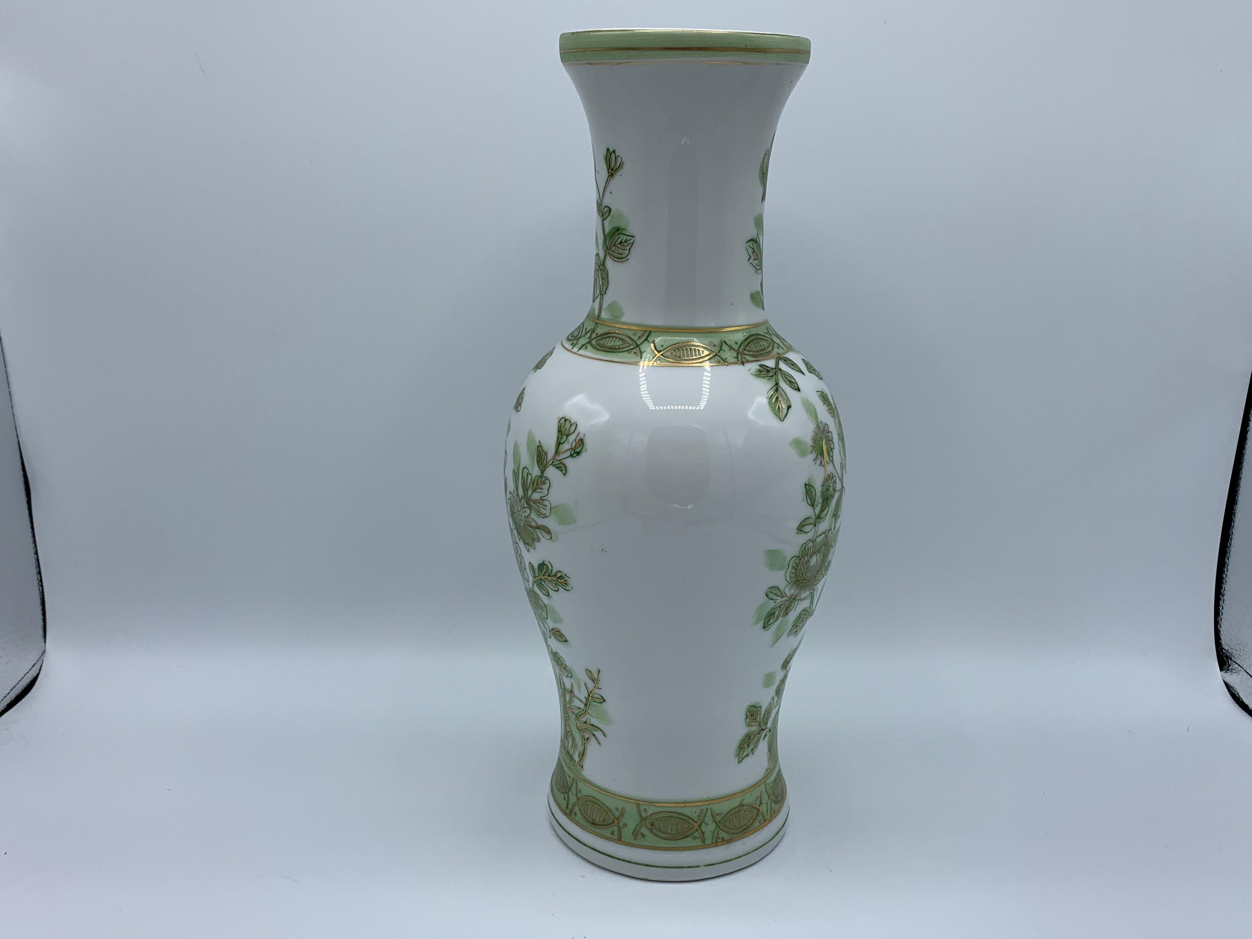 1970s Green and White Peony Motif Chinoiserie Vase 2