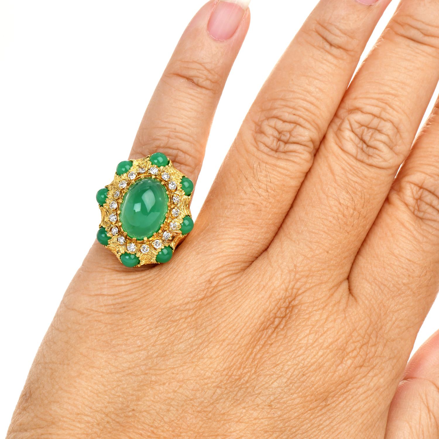 1970s Green Chalcedony Diamond 18k Yellow Gold Halo Cocktail Ring In Excellent Condition For Sale In Miami, FL