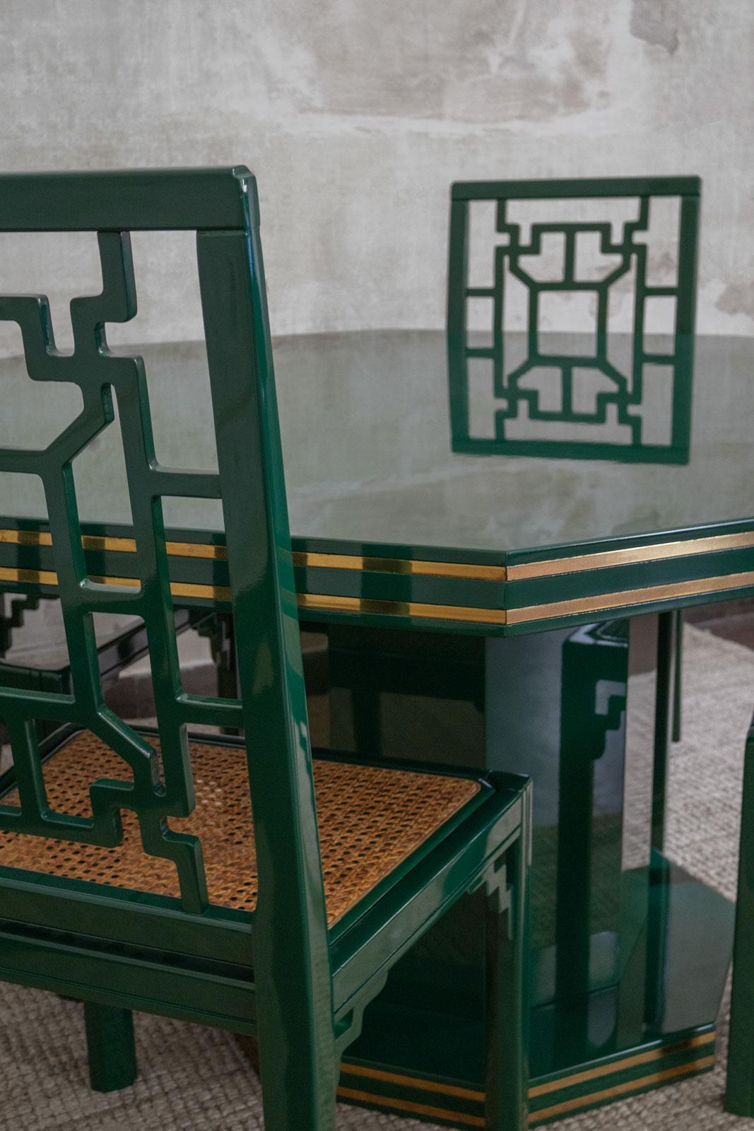 1970s Green Lacquered Wood Dining Set For Sale 4