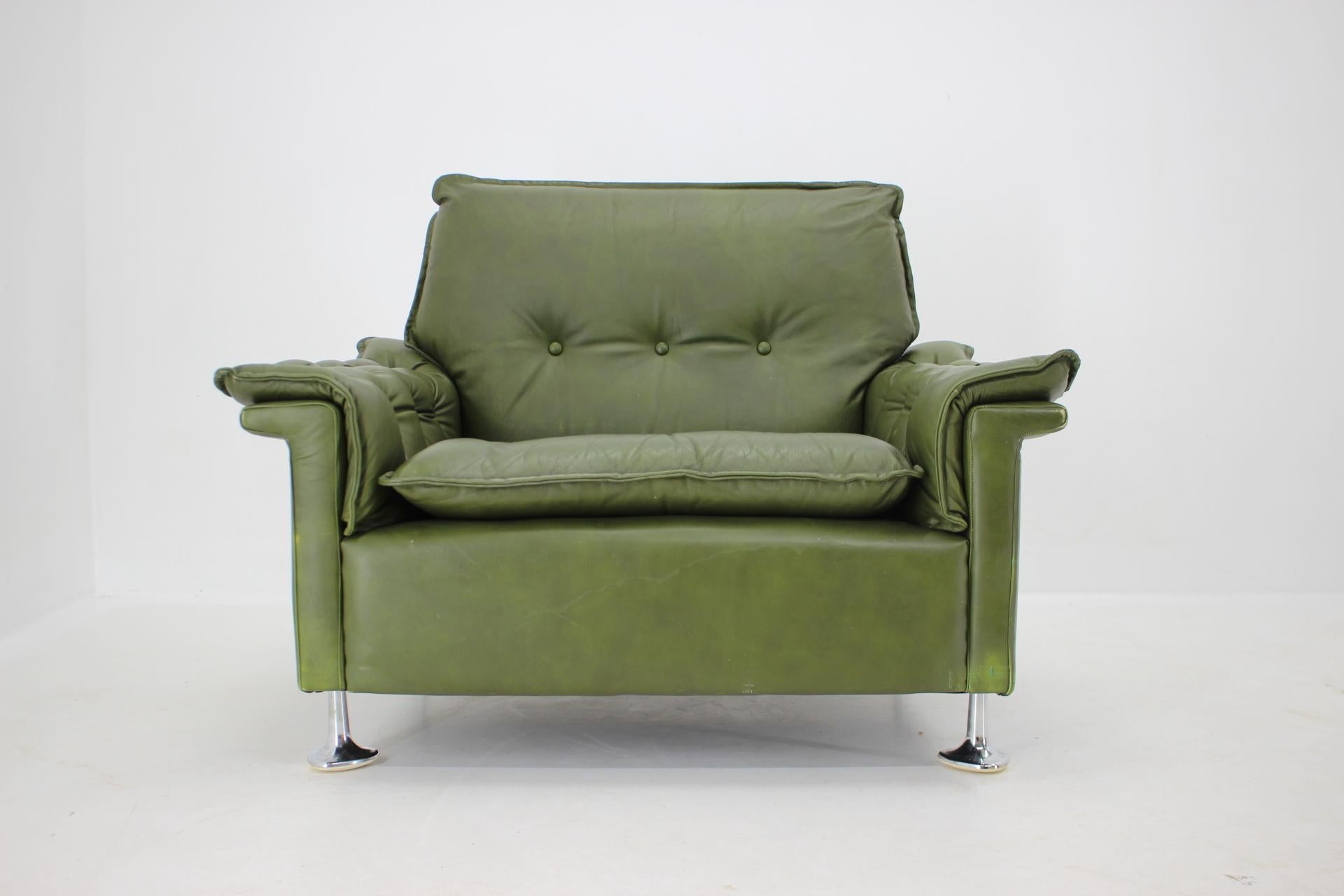 Mid-Century Modern 1970s Green Leather Armchair, Germany