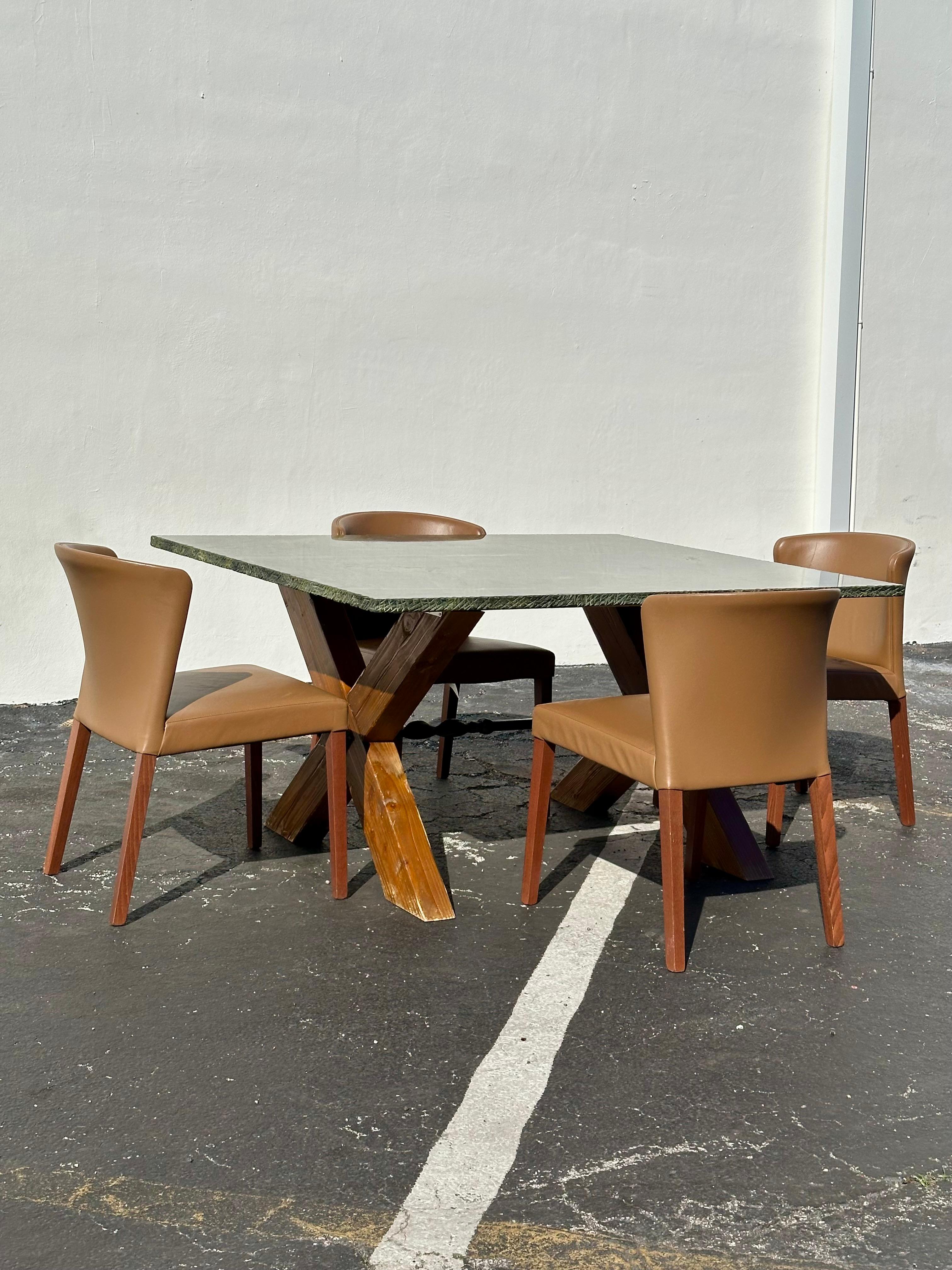 Table de salle à manger espagnole à bord vif en marbre vert MCM des années 1960 en vente 9