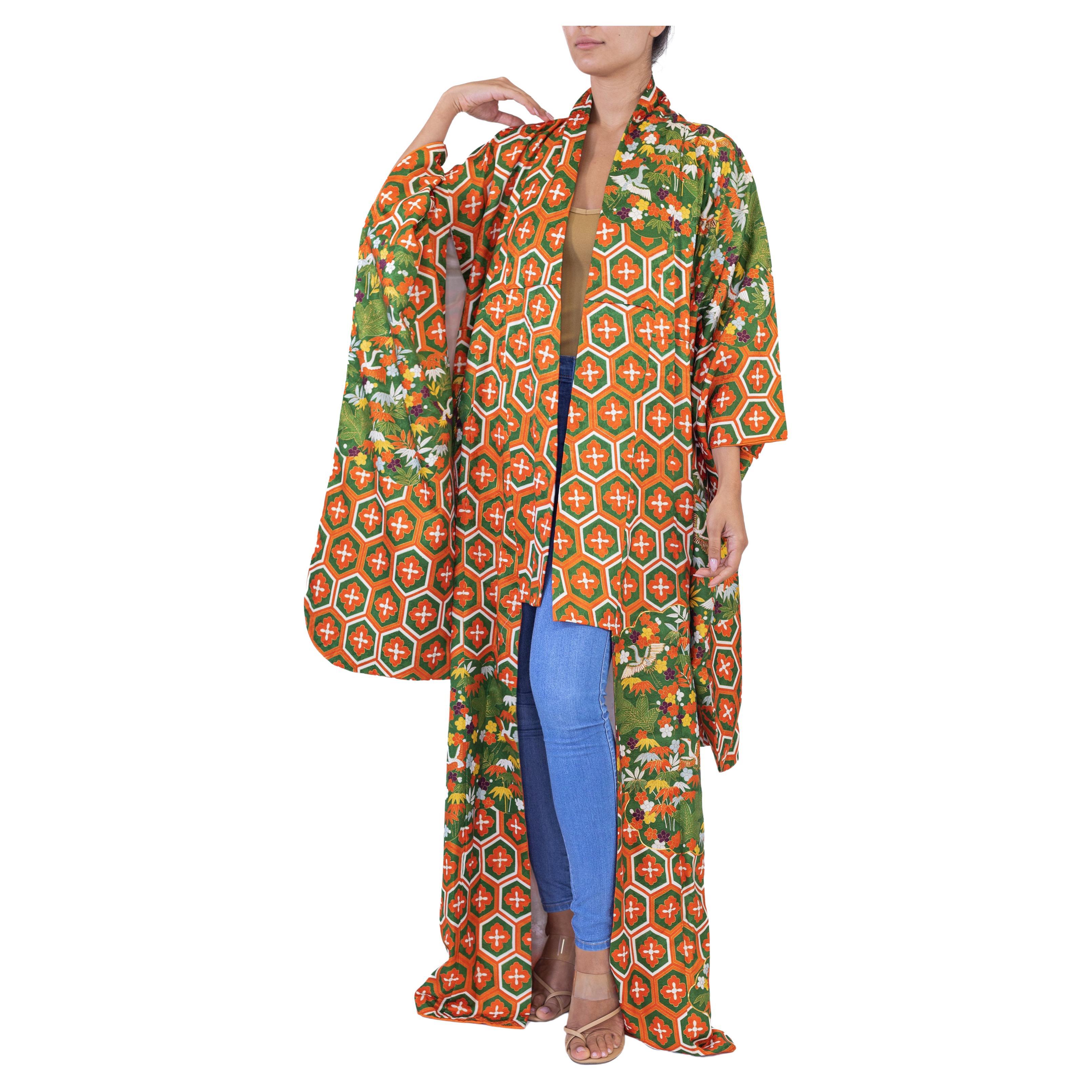 1970S Green & Orange Geometric Silk Kimono In Excellent Condition For Sale In New York, NY