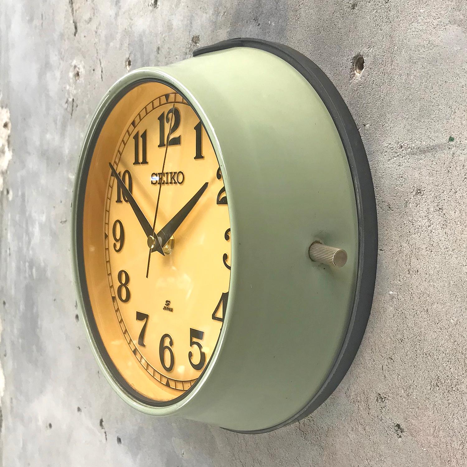 1970s Green Retro Seiko Vintage Industrial Antique Steel Quartz Wall Clock 3