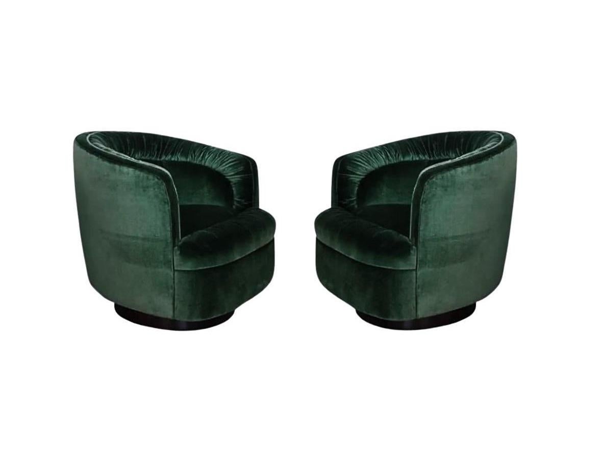 dark green swivel chair