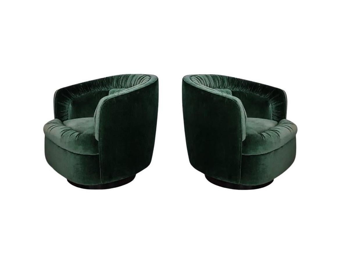 American 1970s Green Velvet Swivel Chairs in the Style of Milo Baughman For Sale