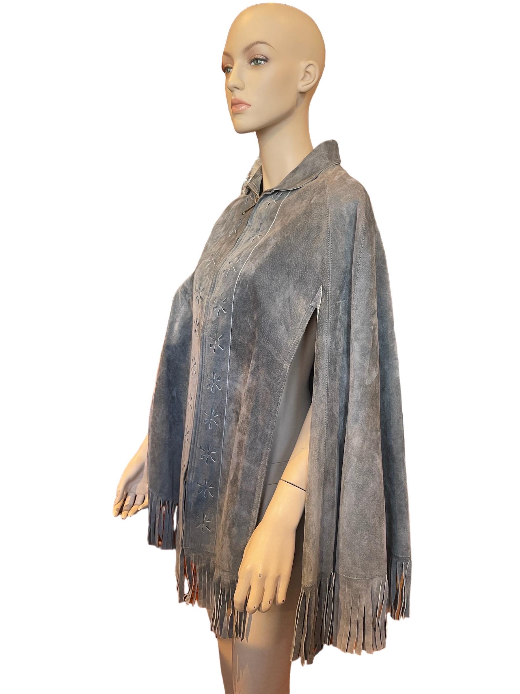 Women's or Men's 1970s Grey Blue Suede Fringed Collared Zip Up Poncho with Flower Details  For Sale