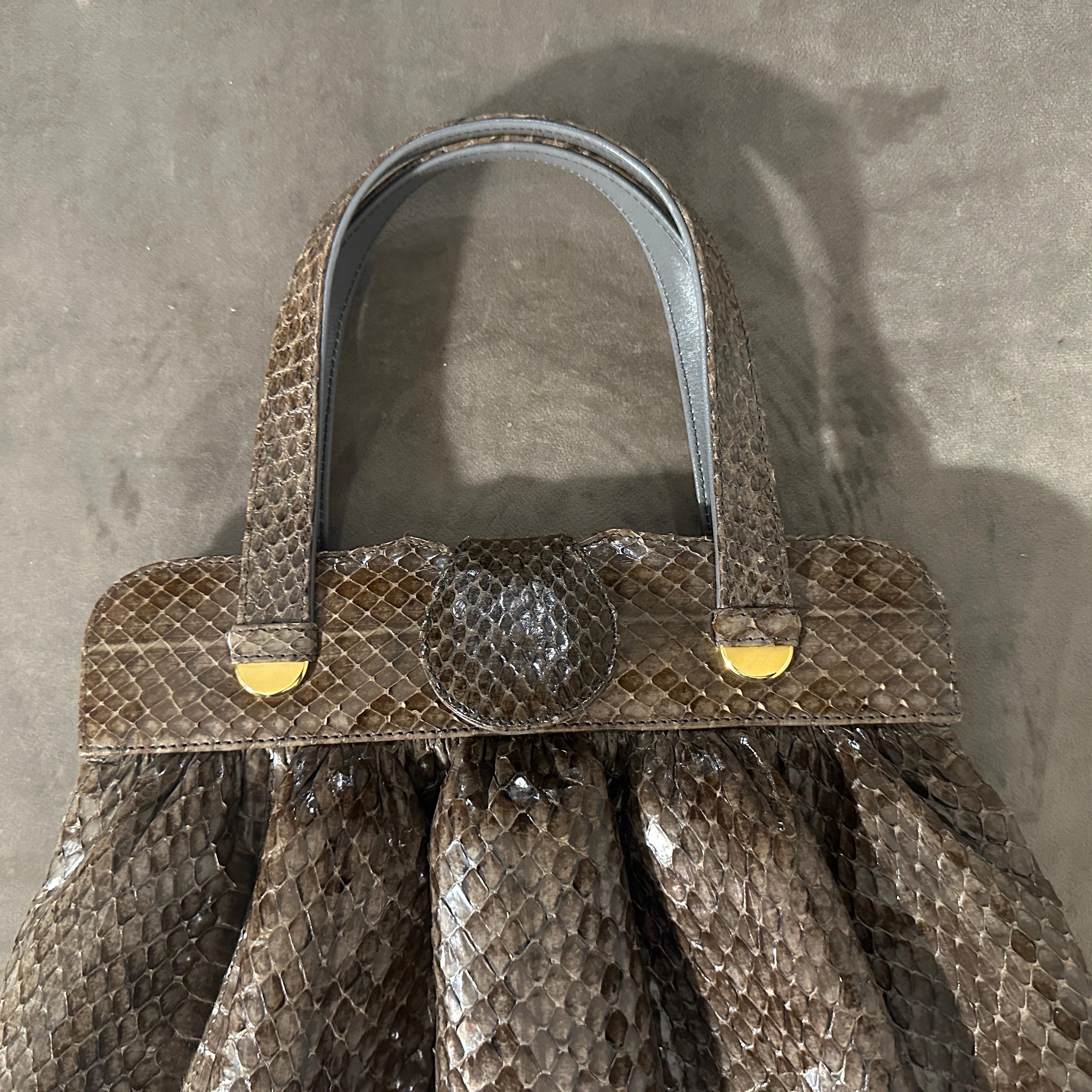 Women's 1970s Grey Leather Large Italian Handbag For Sale