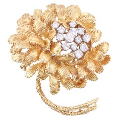 Vintage 1970s Gubelin Diamond Yellow Gold Flower Brooch 