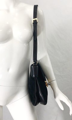 1970s Gucci Black Suede Tiger Clasp Large Vintage 70s Handbag Purse Shoudler Bag