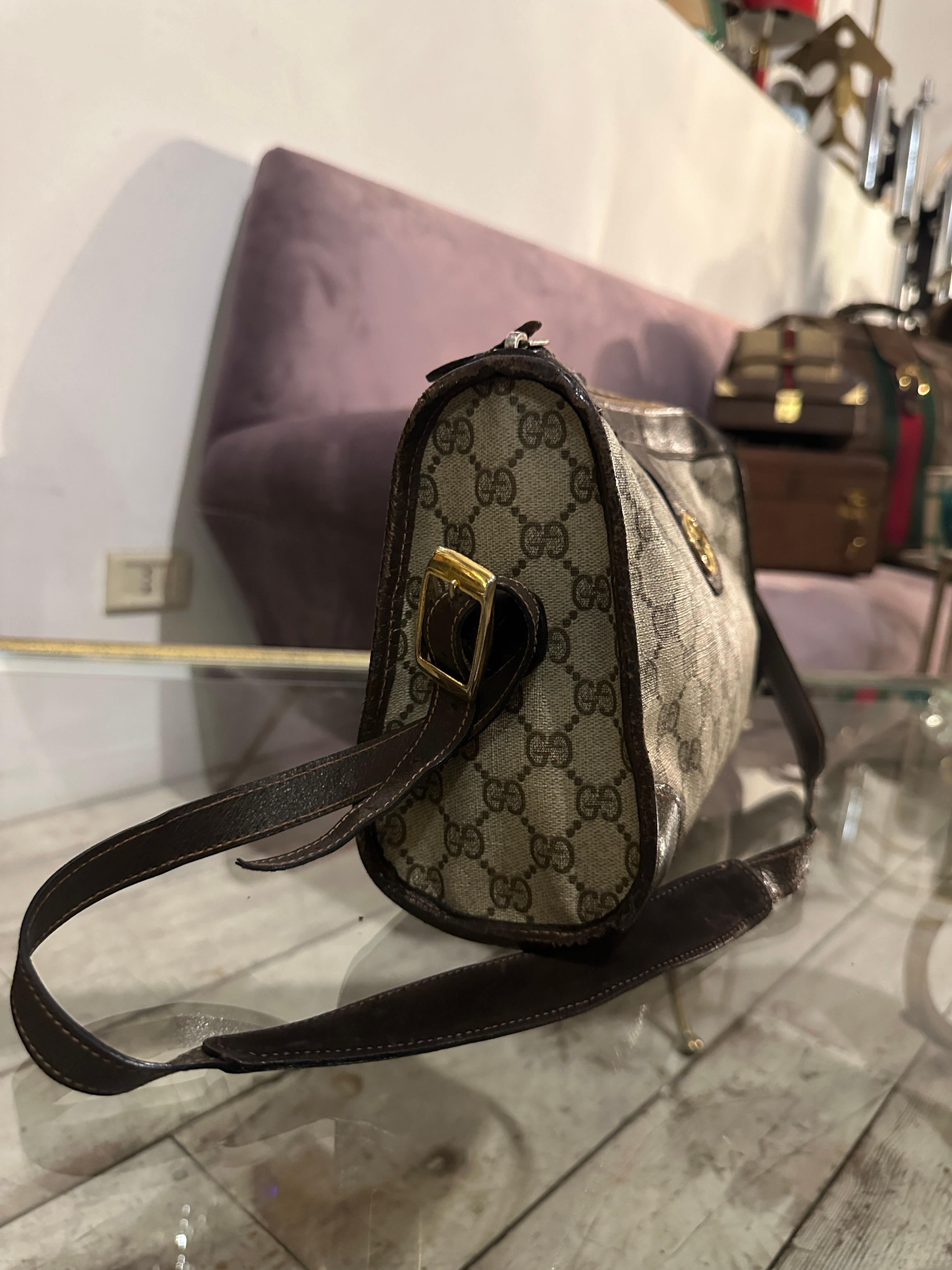 Women's 1970s Gucci Canvas and Leather Shoulder Bag with Gold Interlocking GG Logo For Sale