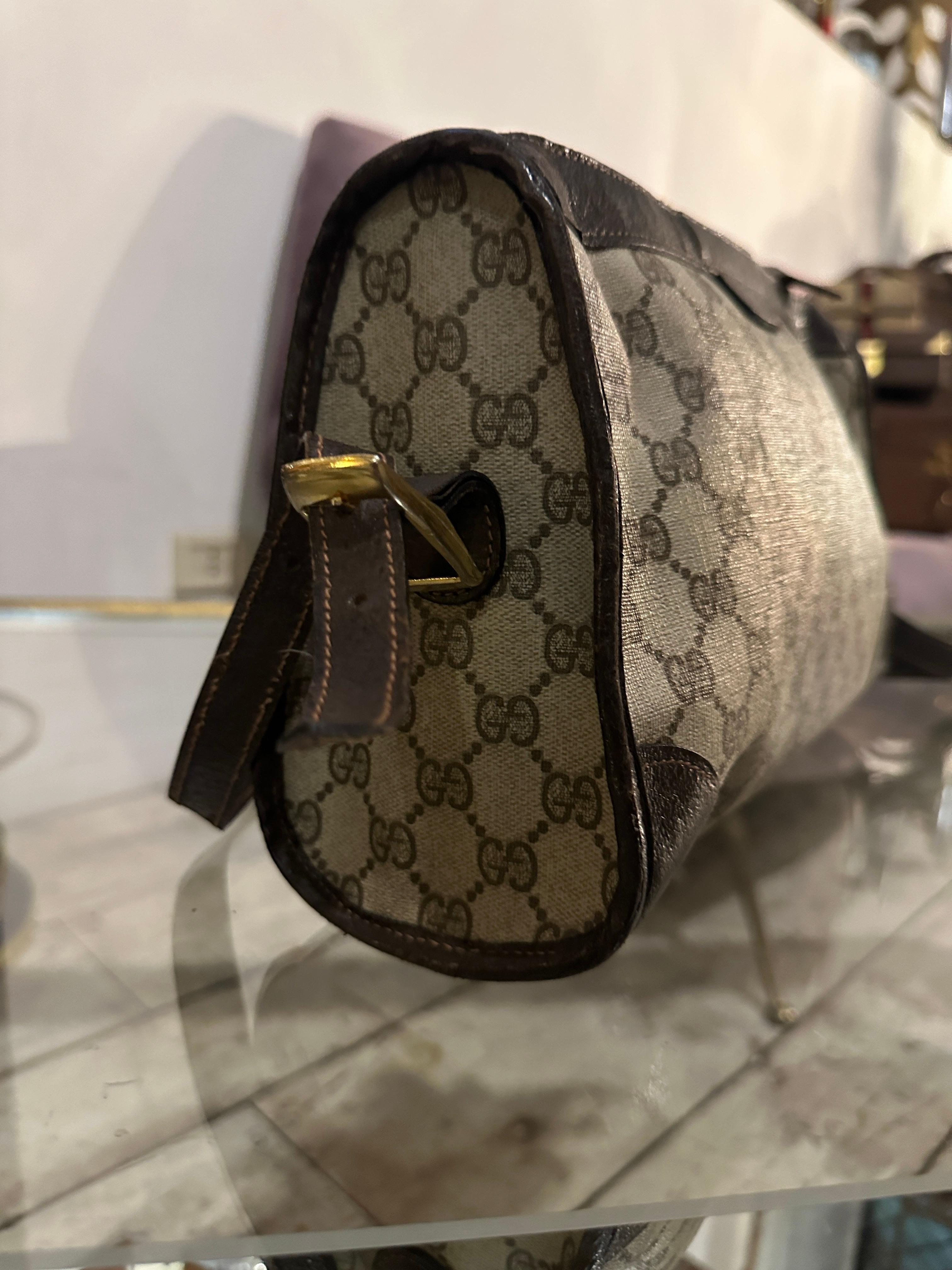 1970s Gucci Canvas and Leather Shoulder Bag with Gold Interlocking GG Logo For Sale 3