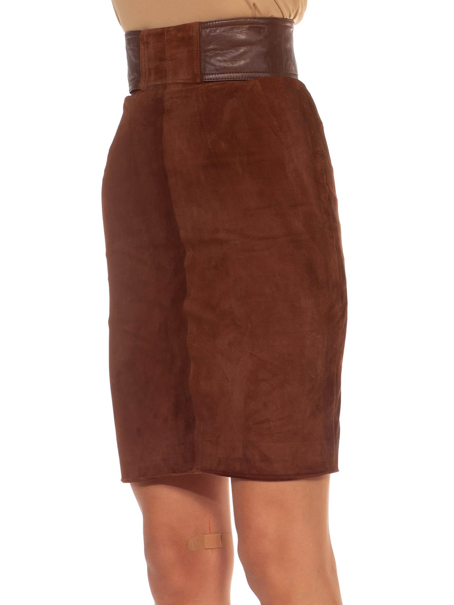 1970S GUCCI Chocolate Brown Suede & Leather Belted Skirt In Excellent Condition For Sale In New York, NY
