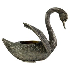 1970s Gucci Figural Cisne Estaño Metal Decorativo Contenedor Oculto