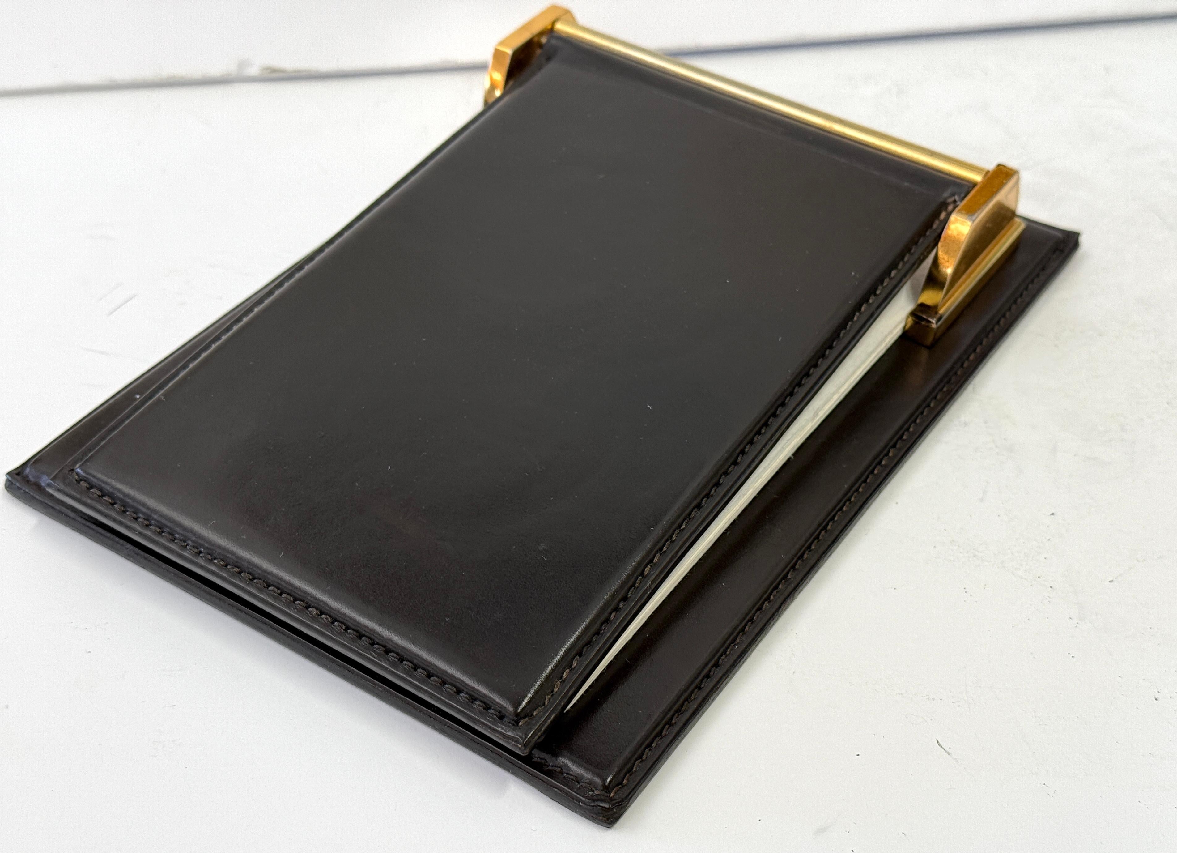 1970's Gucci Leder Schreibtisch Set Notizblock und Stifthalter im Angebot 2